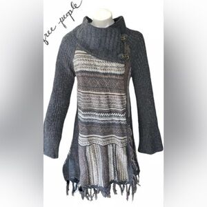 Free People Long Fringe Chunky
Cardigan Wool Blend Size XS